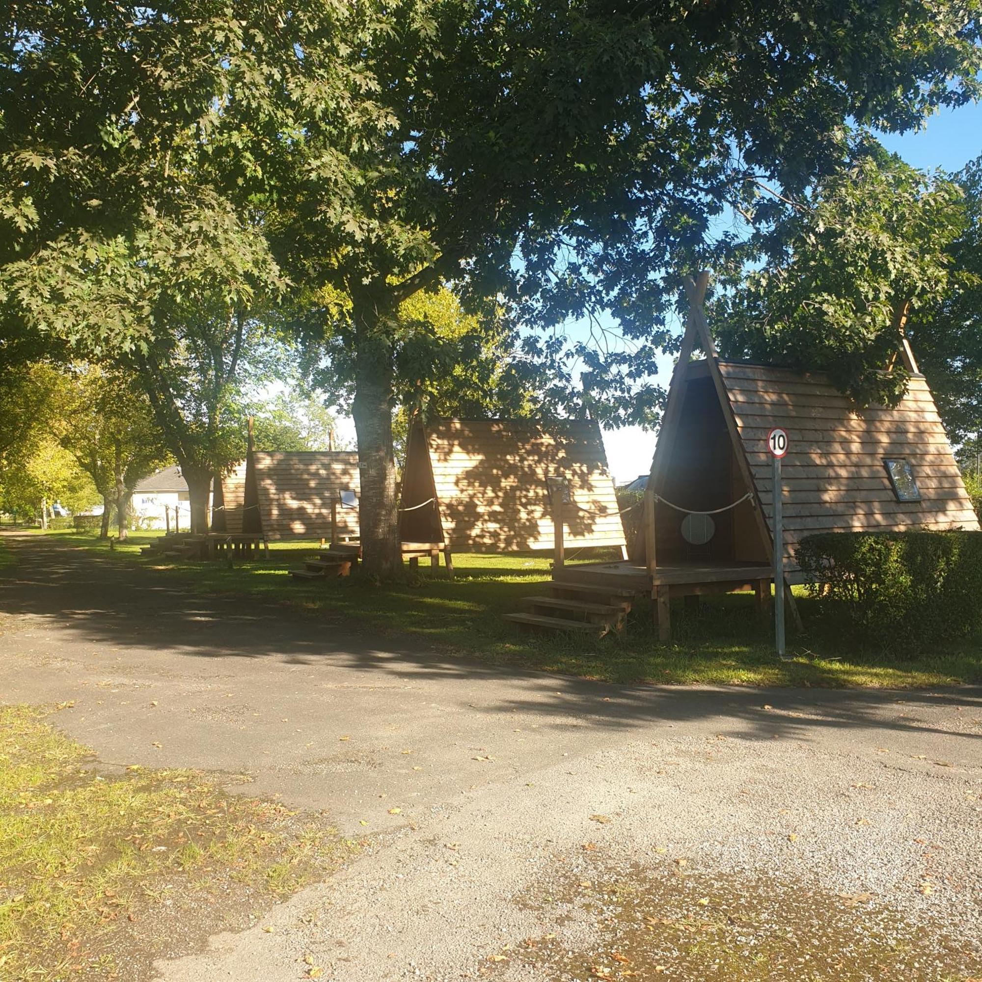 Camping Pyrenees Nature Oloron-Sainte-Marie Buitenkant foto