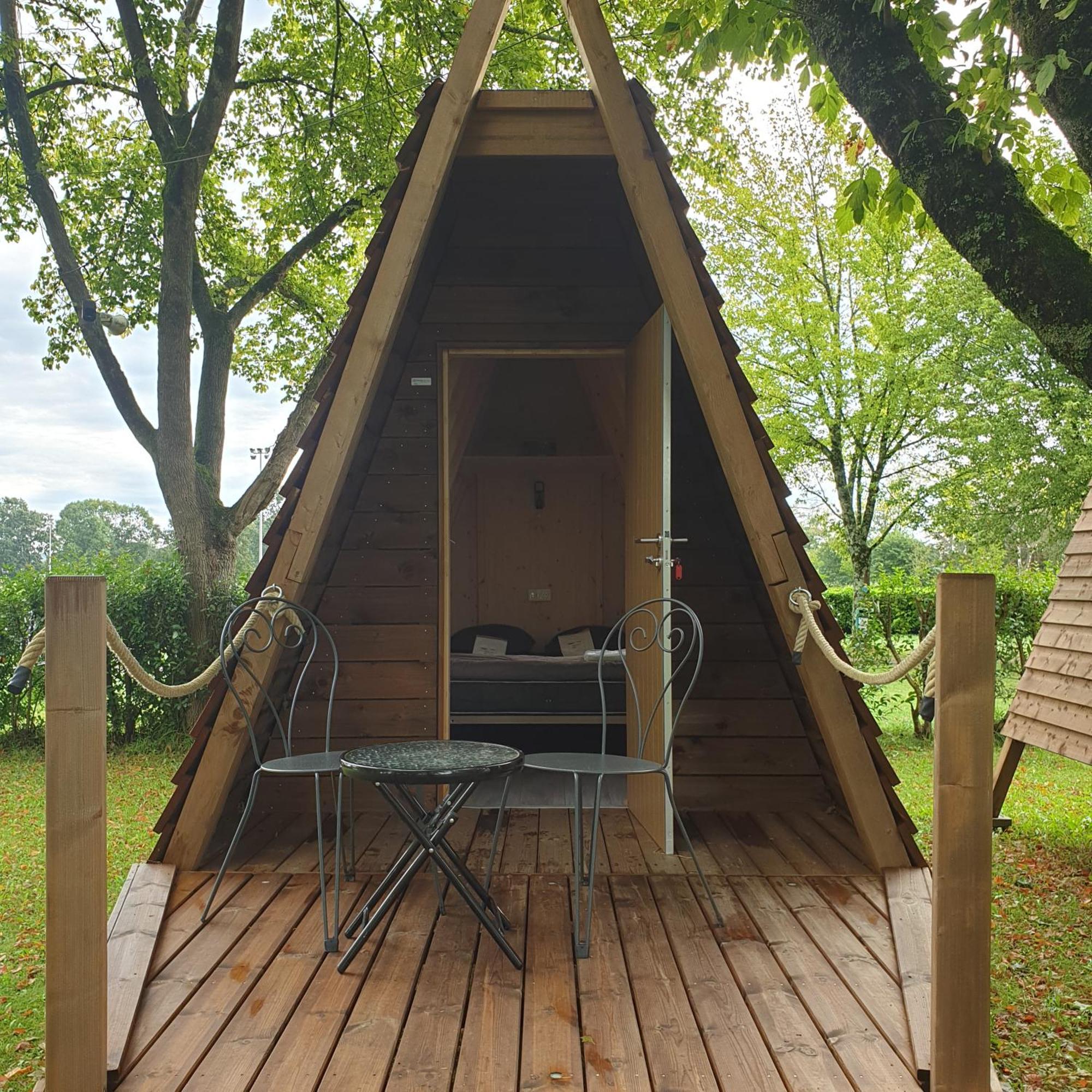 Camping Pyrenees Nature Oloron-Sainte-Marie Buitenkant foto