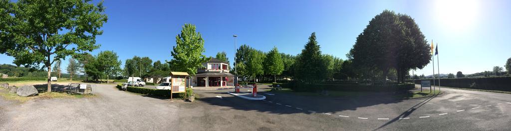 Camping Pyrenees Nature Oloron-Sainte-Marie Buitenkant foto